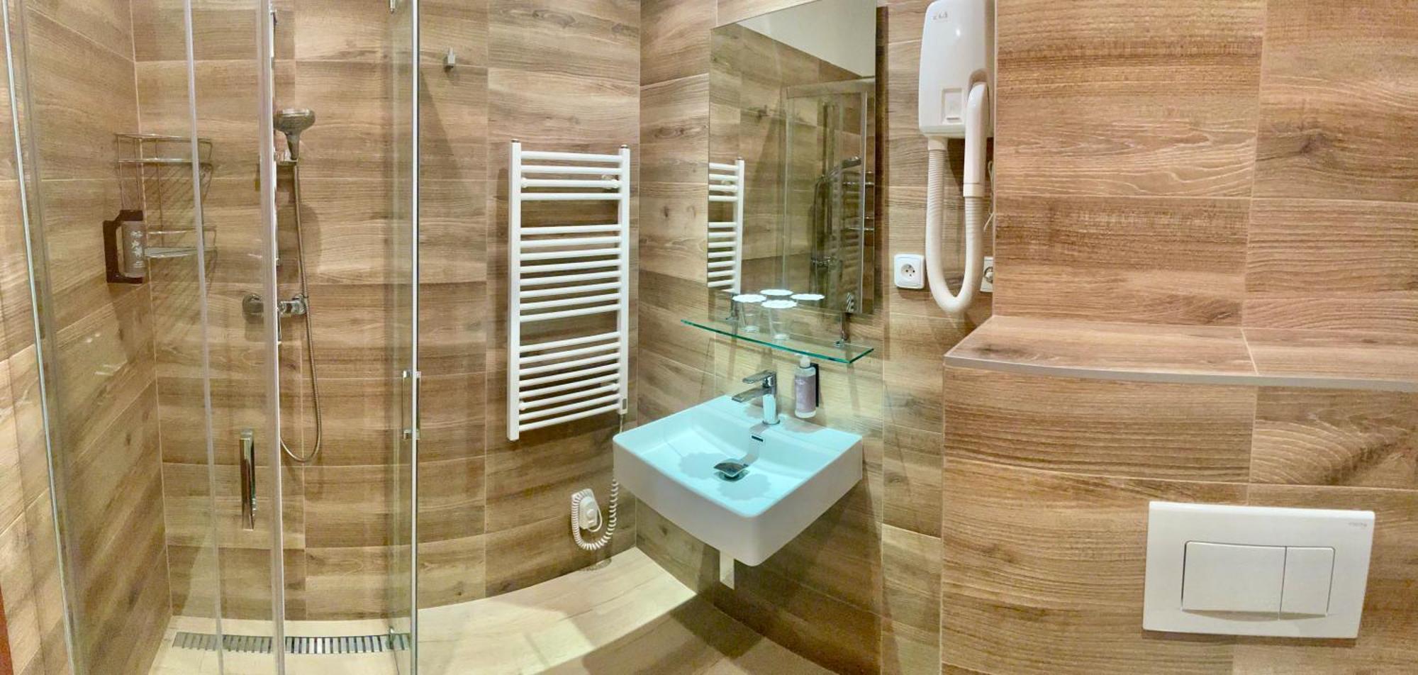 Hotel Atlas Benesov  Kültér fotó